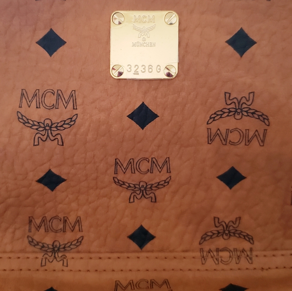 MCM Mini Classic Rabbit Backpack in Visetos BNWT - Picture 4 of 15